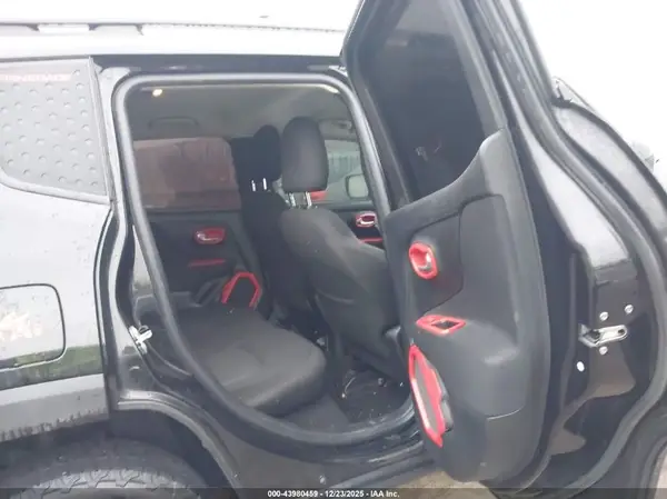 ZACCJBBB1HPF31217 2017 JEEP RENEGADE - Image 8
