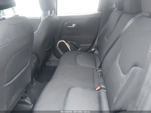 ZACCJBBB1HPF65206 2017 JEEP RENEGADE - Image 8