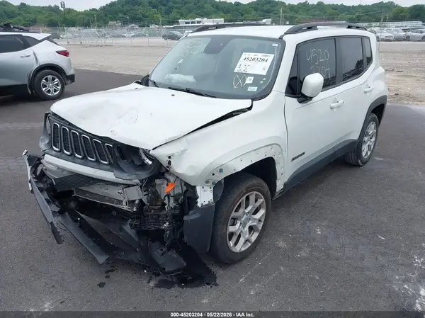 ZACCJBBB1HPG09902 2017 JEEP RENEGADE - Image 2