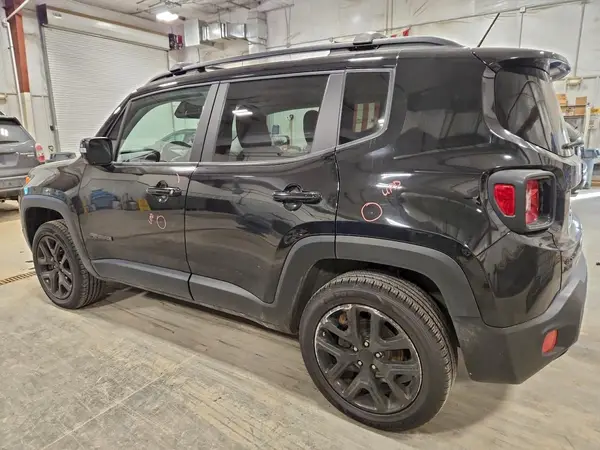 ZACCJBBB1HPG21953 2017 JEEP RENEGADE - Image 2