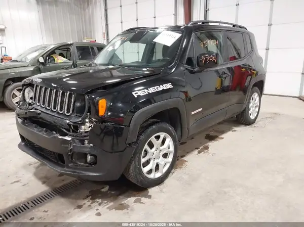 ZACCJBBB1HPG39255 2017 JEEP RENEGADE - Image 2