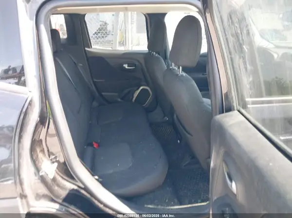 ZACCJBBB1HPG39305 2017 JEEP RENEGADE - Image 8