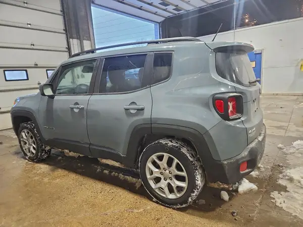 ZACCJBBB1HPG40681 2017 JEEP RENEGADE - Image 2