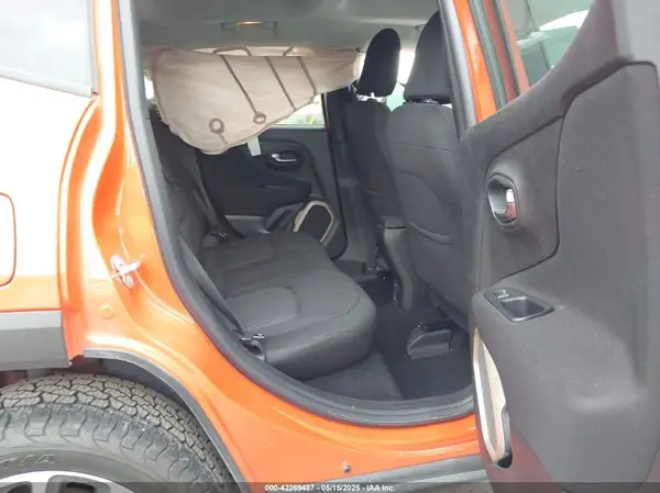 ZACCJBBB1HPG53592 2017 JEEP RENEGADE - Image 8