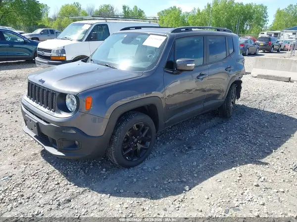 ZACCJBBB1HPG61935 2017 JEEP RENEGADE - Image 2