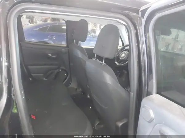 ZACCJBBB1JPH01436 2018 JEEP RENEGADE - Image 8