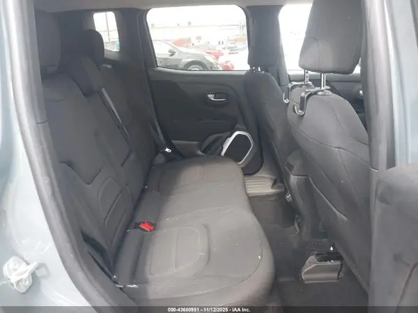 ZACCJBBB1JPH10699 2018 JEEP RENEGADE - Image 8