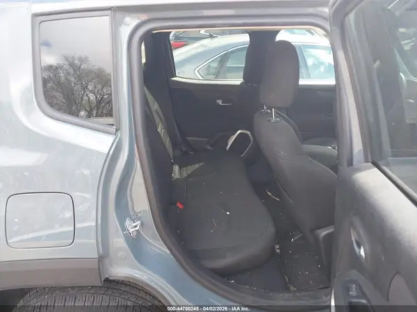 ZACCJBBB1JPH10959 2018 JEEP RENEGADE - Image 8