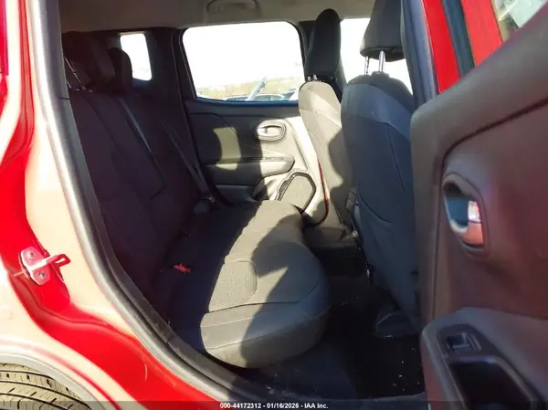 ZACCJBBB1JPH30838 2018 JEEP RENEGADE - Image 8