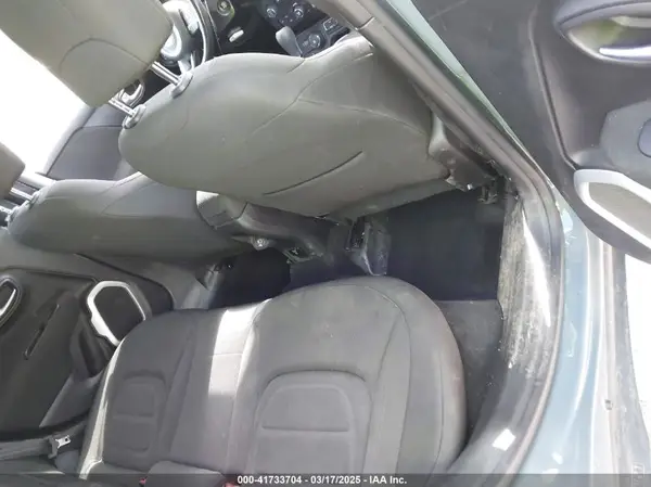 ZACCJBBB1JPH55528 2018 JEEP RENEGADE - Image 8