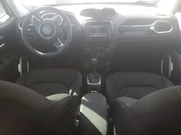 ZACCJBBB1JPH83149 2018 JEEP RENEGADE - Image 8