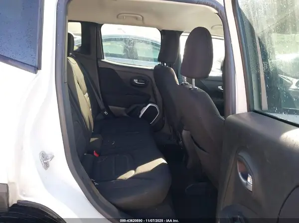 ZACCJBBB1JPH89906 2018 JEEP RENEGADE - Image 8