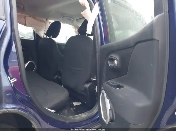 ZACCJBBB1JPJ49286 2018 JEEP RENEGADE - Image 8