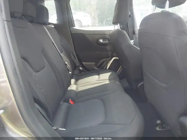 ZACCJBBB2HPE49710 2017 JEEP RENEGADE - Image 8