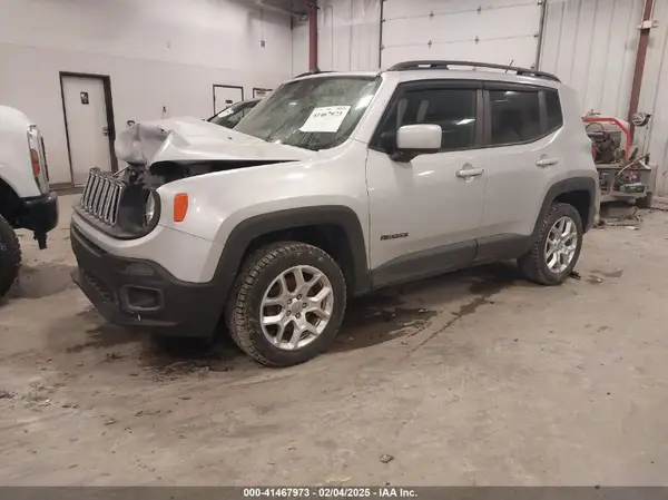 ZACCJBBB2HPE62053 2017 JEEP RENEGADE - Image 2