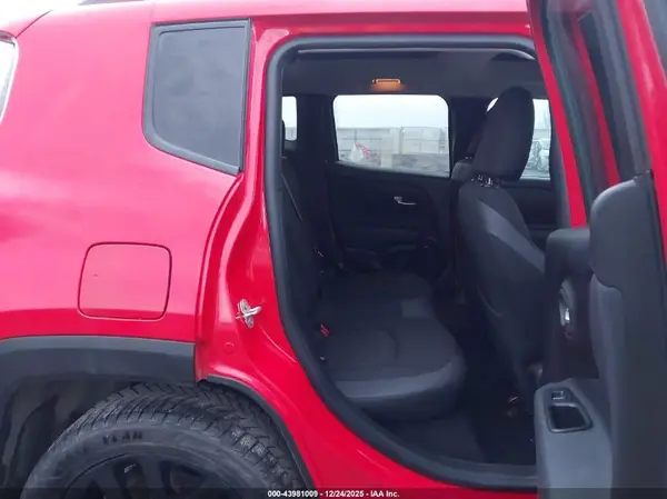ZACCJBBB2HPE65678 2017 JEEP RENEGADE - Image 8