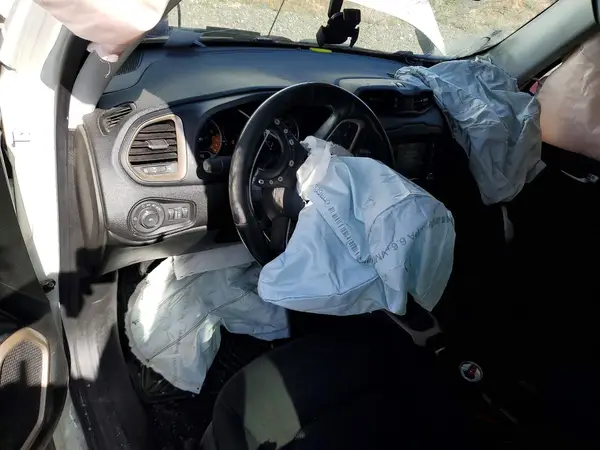 ZACCJBBB2HPE87373 2017 JEEP RENEGADE - Image 8