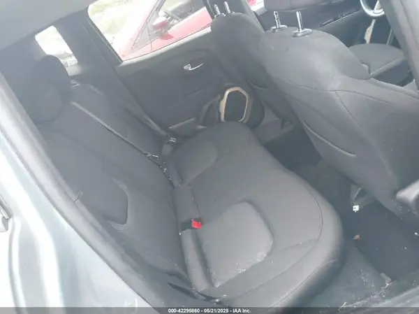 ZACCJBBB2HPF25538 2017 JEEP RENEGADE - Image 8