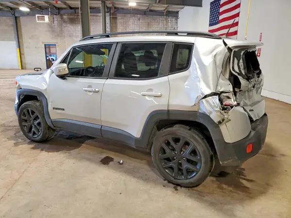 ZACCJBBB2HPF33834 2017 JEEP RENEGADE - Image 2