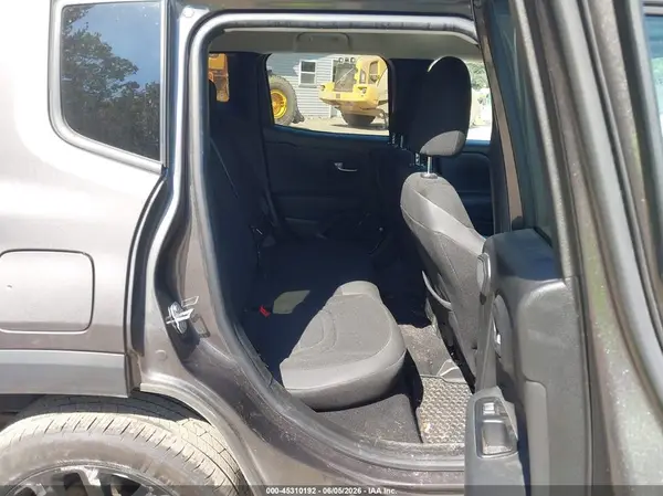 ZACCJBBB2HPF41402 2017 JEEP RENEGADE - Image 8