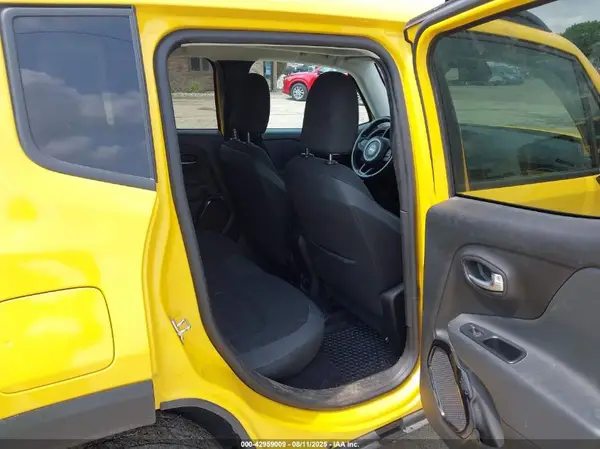 ZACCJBBB2HPF58927 2017 JEEP RENEGADE - Image 8