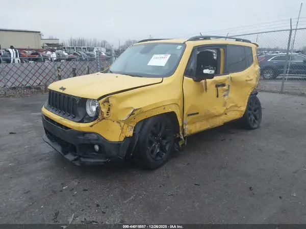 ZACCJBBB2HPF87019 2017 JEEP RENEGADE - Image 2
