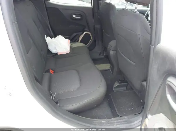 ZACCJBBB2HPF87120 2017 JEEP RENEGADE - Image 8