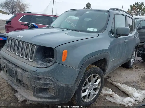 ZACCJBBB2HPF89739 2017 JEEP RENEGADE - Image 2
