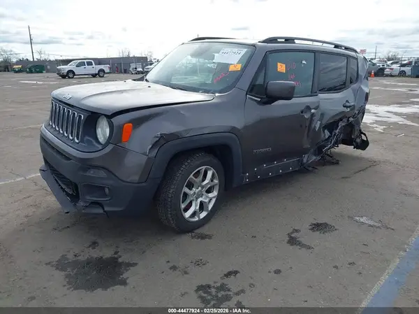 ZACCJBBB2HPG13652 2017 JEEP RENEGADE - Image 2