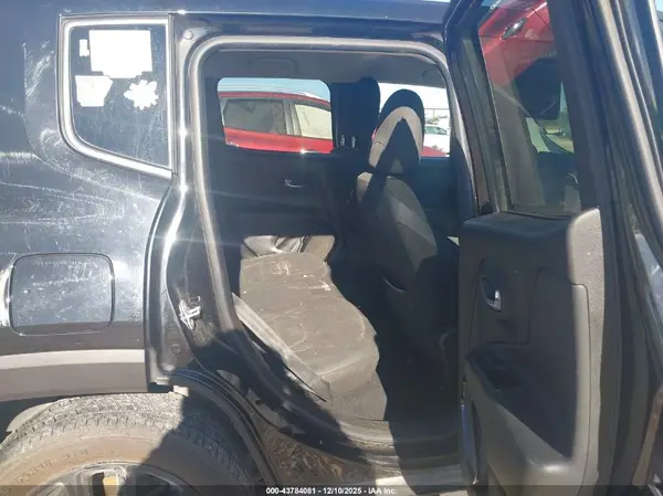 ZACCJBBB2HPG21847 2017 JEEP RENEGADE - Image 8