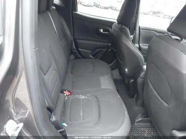 ZACCJBBB2HPG42553 2017 JEEP RENEGADE - Image 8