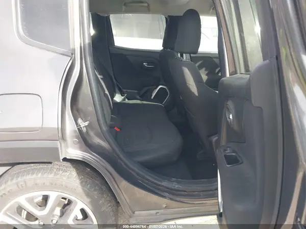 ZACCJBBB2JPG79236 2018 JEEP RENEGADE - Image 8