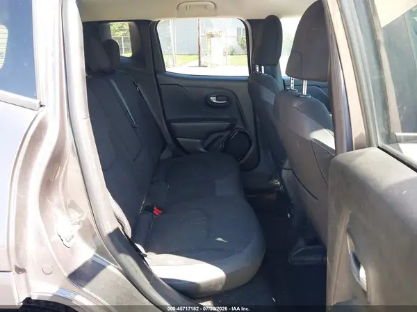 ZACCJBBB2JPH02420 2018 JEEP RENEGADE - Image 8