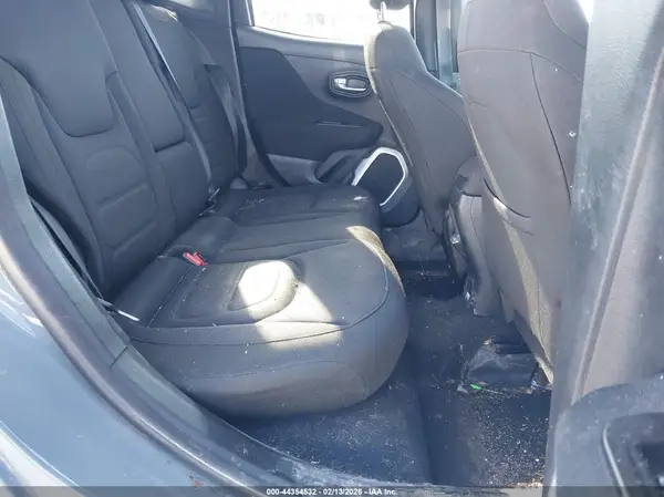 ZACCJBBB2JPH17306 2018 JEEP RENEGADE - Image 8