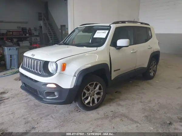 ZACCJBBB2JPH23798 2018 JEEP RENEGADE - Image 2