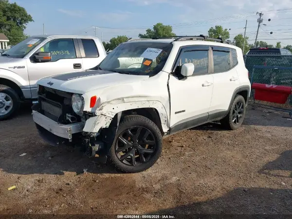 ZACCJBBB2JPH32601 2018 JEEP RENEGADE - Image 2