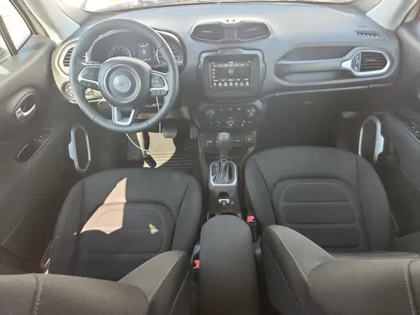 ZACCJBBB2JPH42108 2018 JEEP RENEGADE - Image 8