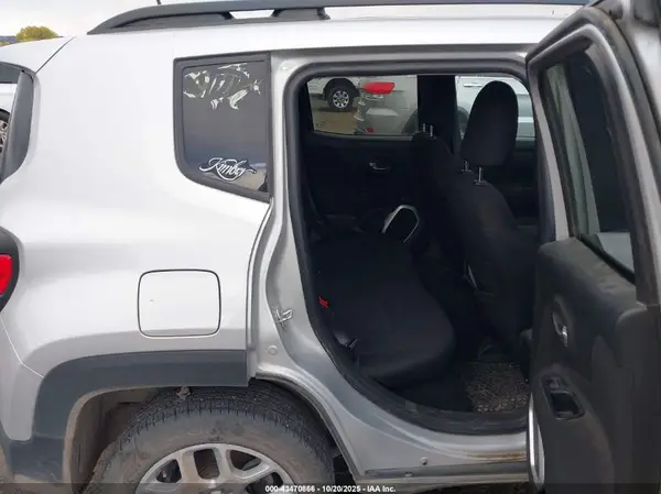 ZACCJBBB2JPH55277 2018 JEEP RENEGADE - Image 8