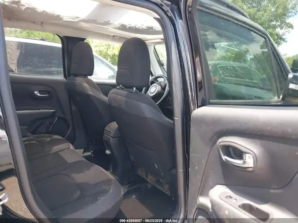 ZACCJBBB2JPH59443 2018 JEEP RENEGADE - Image 8