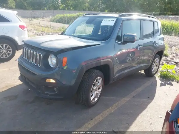 ZACCJBBB2JPH64738 2018 JEEP RENEGADE - Image 2