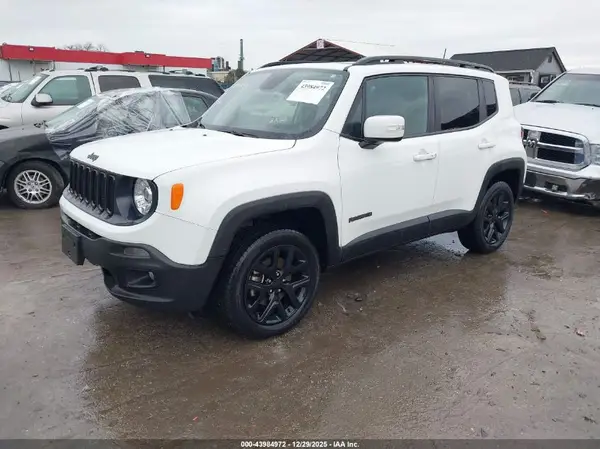 ZACCJBBB2JPH82706 2018 JEEP RENEGADE - Image 2