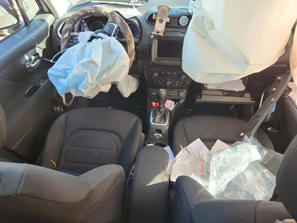 ZACCJBBB2JPH84617 2018 JEEP RENEGADE - Image 8
