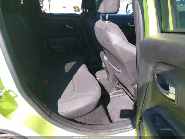 ZACCJBBB2JPH86187 2018 JEEP RENEGADE - Image 8