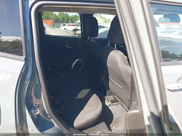 ZACCJBBB2JPH88912 2018 JEEP RENEGADE - Image 8