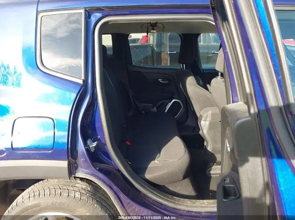 ZACCJBBB2JPJ02350 2018 JEEP RENEGADE - Image 8