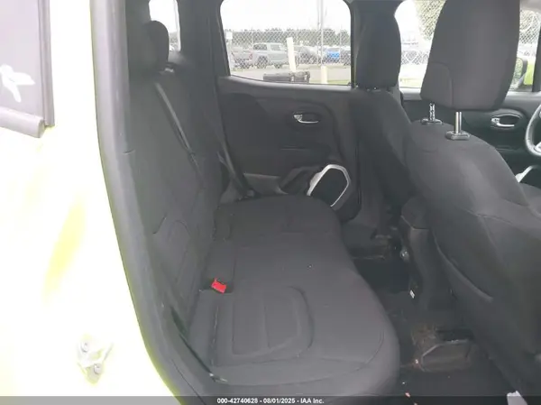 ZACCJBBB2JPJ03188 2018 JEEP RENEGADE - Image 8