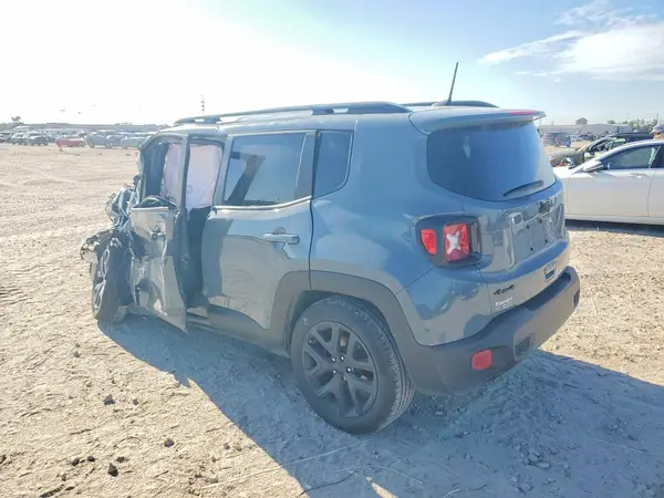 ZACCJBBB2JPJ12439 2018 JEEP RENEGADE - Image 2