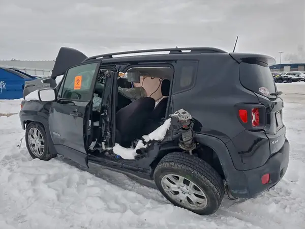 ZACCJBBB2JPJ37471 2018 JEEP RENEGADE - Image 2
