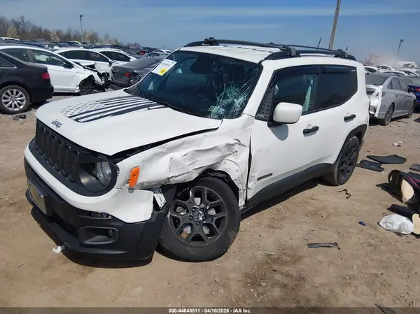ZACCJBBB2JPJ51869 2018 JEEP RENEGADE - Image 2