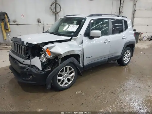 ZACCJBBB3HPE51546 2017 JEEP RENEGADE - Image 2